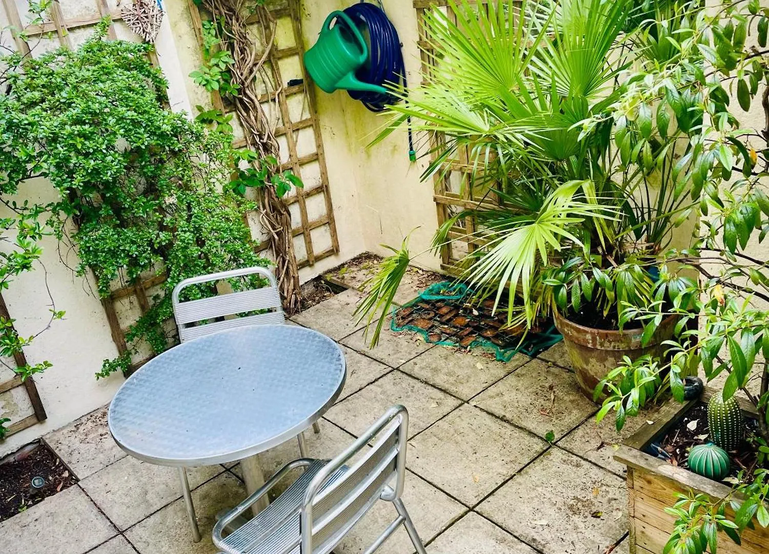 Garden Flat, 2 Mins Walk From Beach Brighton